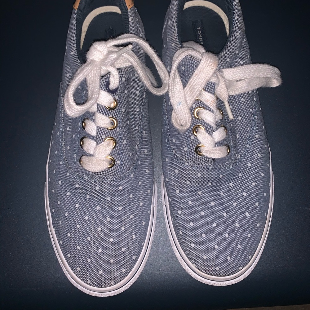 Cute and simple Tommy Hilfiger sneakers